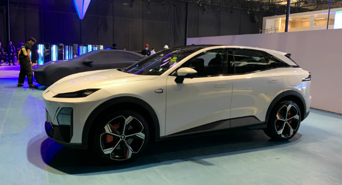 深蓝S7车身焊接效果 深蓝S7车身焊接效果